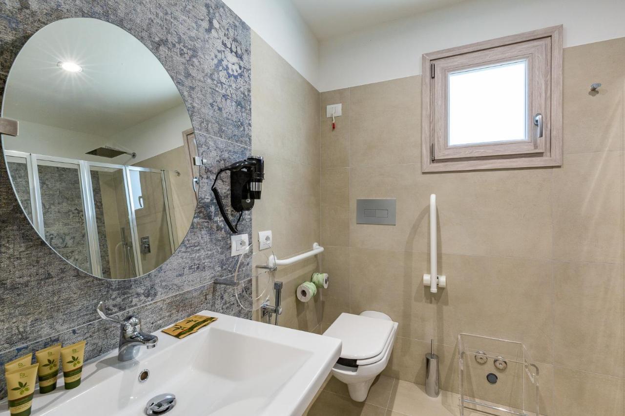 Hotel Caramare Cala Gonone Kültér fotó