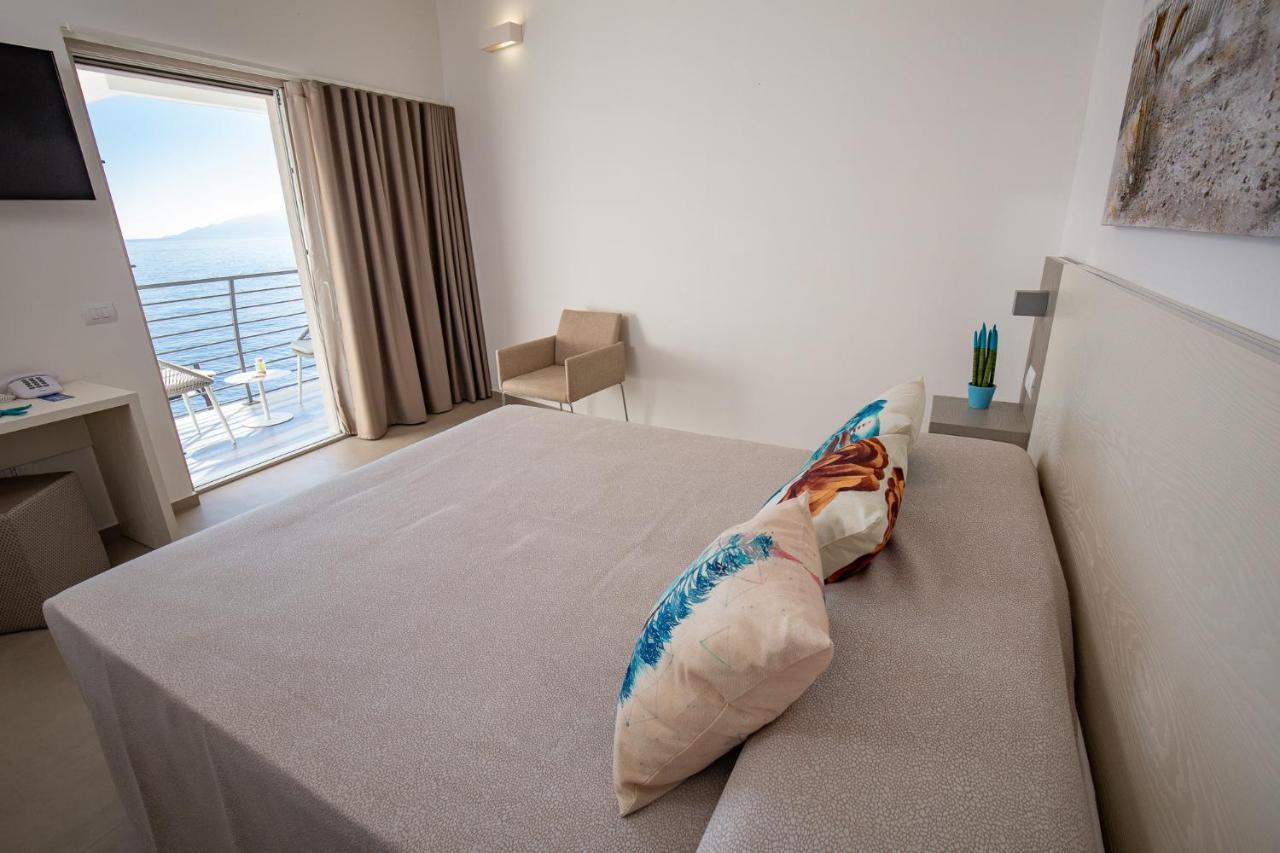 Hotel Caramare Cala Gonone Kültér fotó