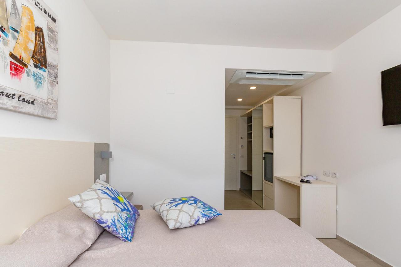 Hotel Caramare Cala Gonone Kültér fotó